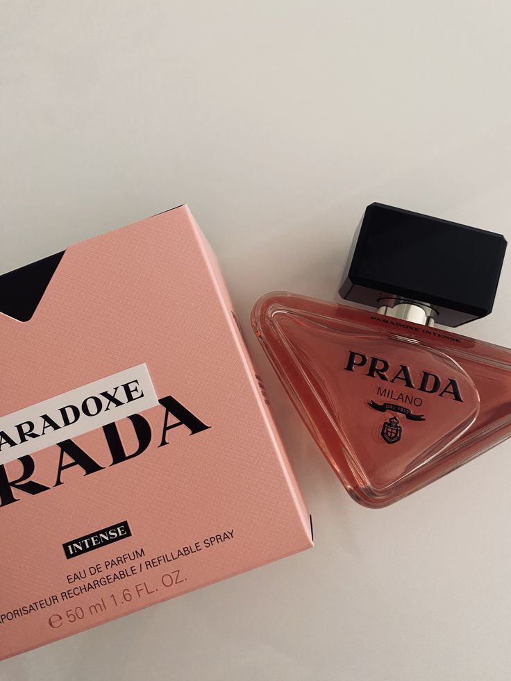 PARADA-Paradoxe intense